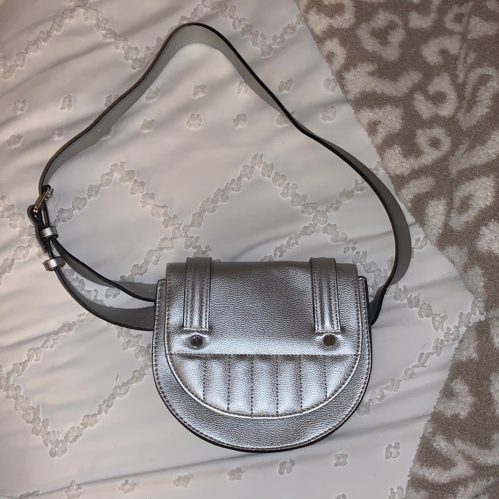 COPY - Metallic silver belt bag